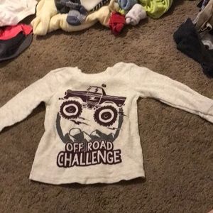 It’s a 2T my kid don’t like the feeling of it